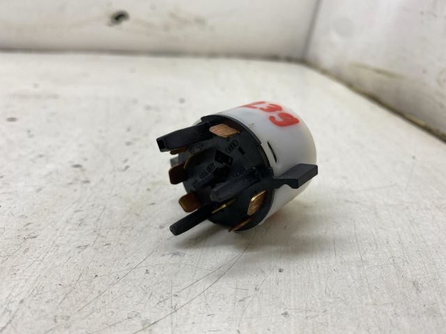 bontott SEAT IBIZA III Gyújtáskapcsoló