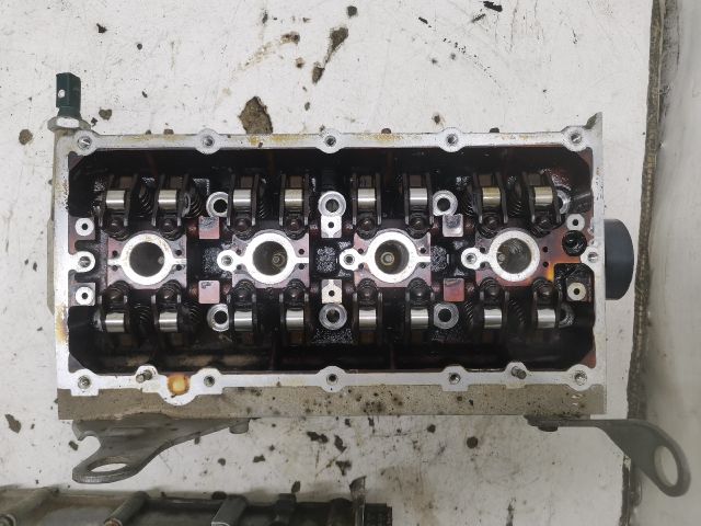 bontott SEAT IBIZA III Hengerfej