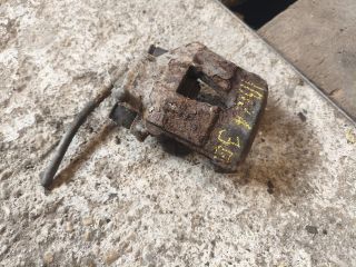 bontott SEAT IBIZA III Jobb első Féknyereg Munkahengerrel