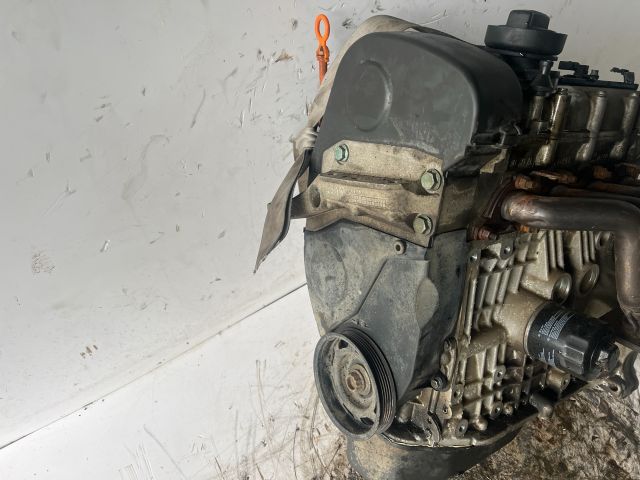 bontott SEAT IBIZA III Motor (Fűzött blokk hengerfejjel)