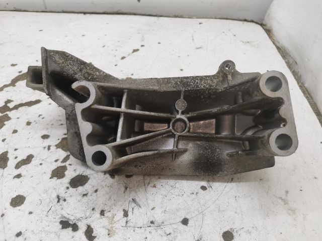 bontott SEAT IBIZA III Motor Tartó Bak (Fém)