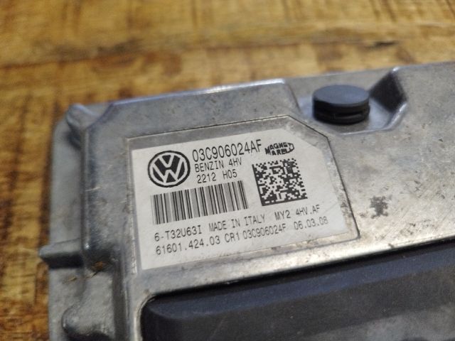 bontott SEAT IBIZA III Motorvezérlő