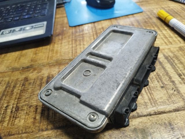 bontott SEAT IBIZA III Motorvezérlő