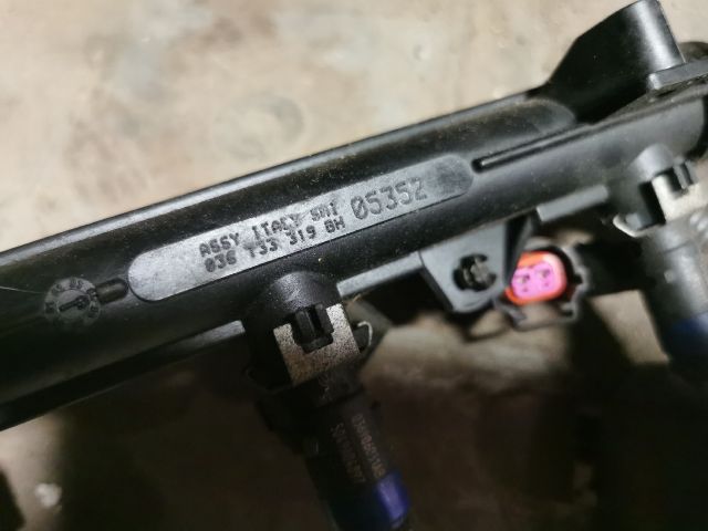 bontott SEAT IBIZA III Porlasztó Sor / Híd