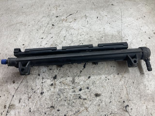 bontott SEAT IBIZA III Porlasztó Sor / Híd