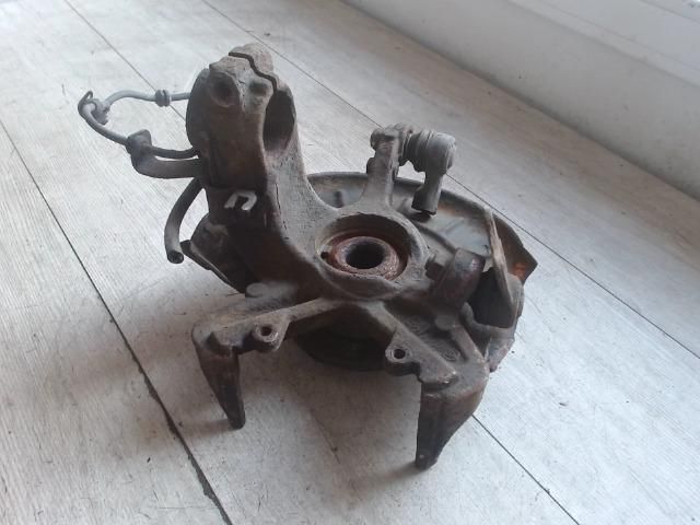 bontott SEAT IBIZA III Jobb első Csonkállvány Kerékaggyal