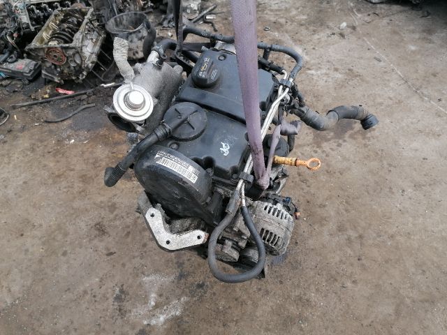 bontott SEAT IBIZA III Motor (Fűzött blokk hengerfejjel)