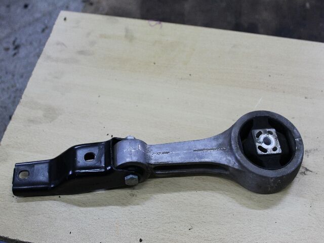 bontott SEAT IBIZA III Motor Tartó Bak (Fém)