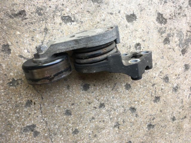 bontott SEAT IBIZA III Szíjfeszítő Görgő