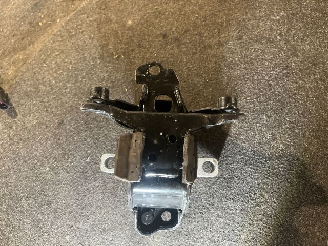 bontott SEAT IBIZA III Váltó Tartó Bak (Pozíciófüggetlen)