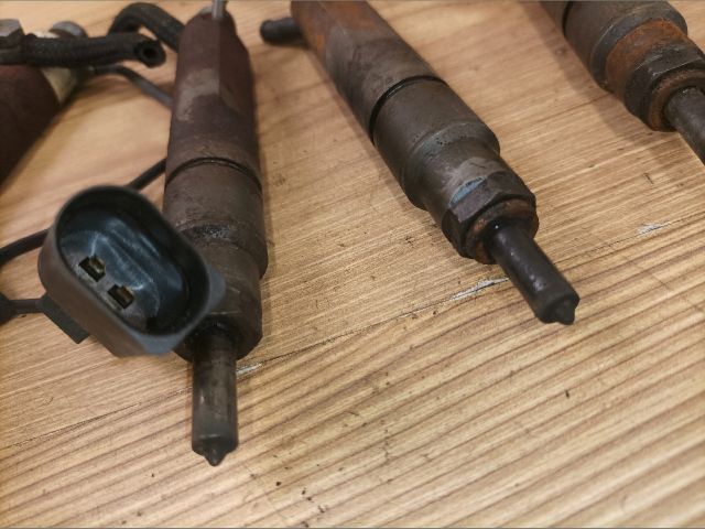 bontott SEAT IBIZA III Porlasztó (1 db)