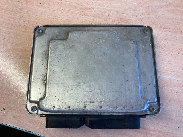 bontott SEAT IBIZA III Motorvezérlő