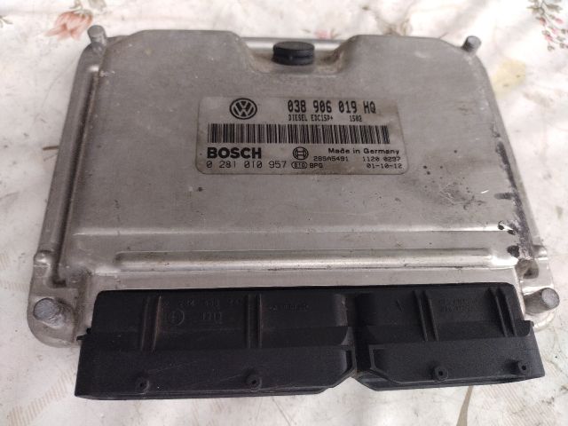 bontott SEAT IBIZA III Motorvezérlő