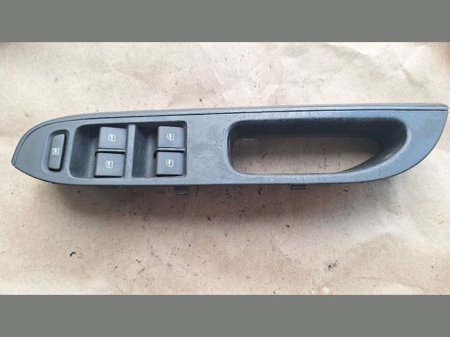 bontott SEAT IBIZA III Ablakemelő Kapcsoló Négyes / Kettes