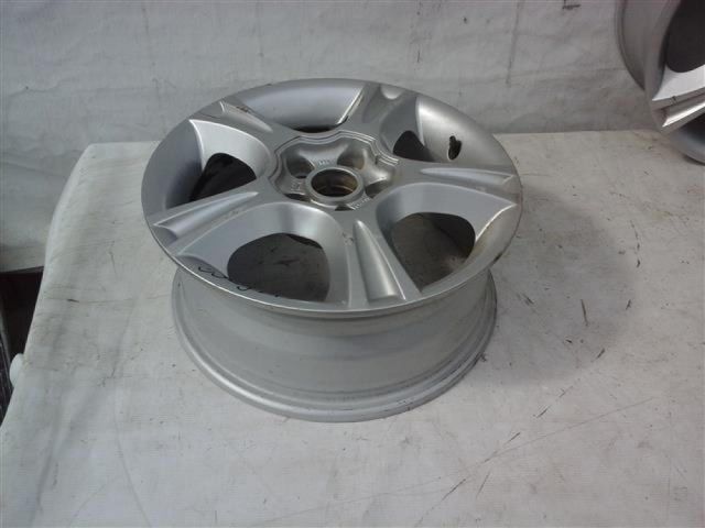 bontott SEAT IBIZA III Alufelni Szett