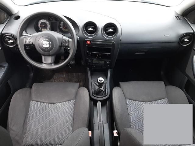 bontott SEAT IBIZA III Bal B Oszlop Burkolat