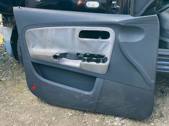 bontott SEAT IBIZA III Bal C Oszlop Burkolat