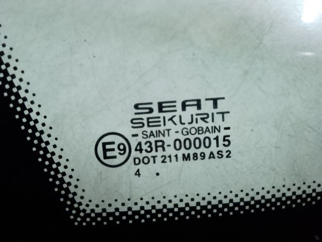 bontott SEAT IBIZA III Bal C Oszlop Oldalablak Üveg