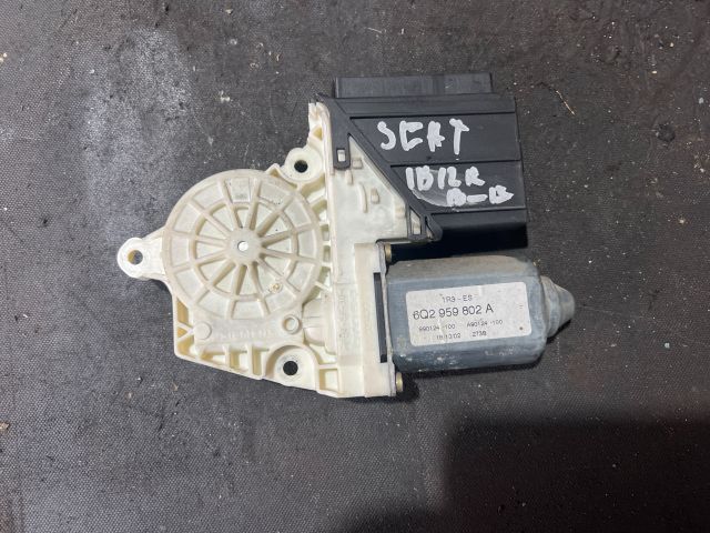 bontott SEAT IBIZA III Bal első Ablakemelő Motor