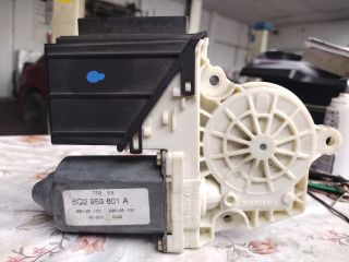 bontott SEAT IBIZA III Bal első Ablakemelő Motor