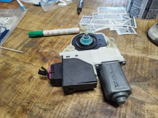 bontott SEAT IBIZA III Bal első Ablakemelő Motor