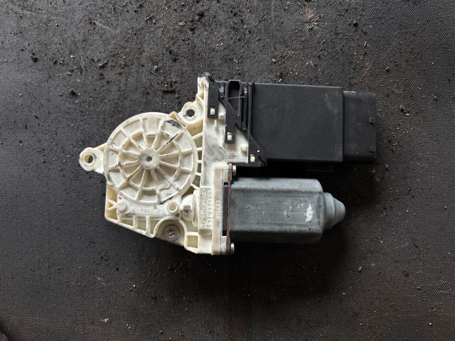 bontott SEAT IBIZA III Bal első Ablakemelő Motor