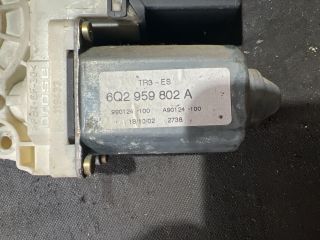 bontott SEAT IBIZA III Bal első Ablakemelő Motor