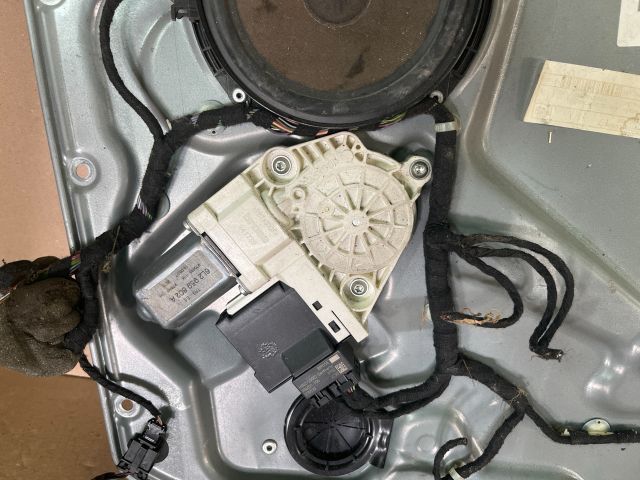 bontott SEAT IBIZA III Bal első Ablakemelő Szerkezet (Elektromos)