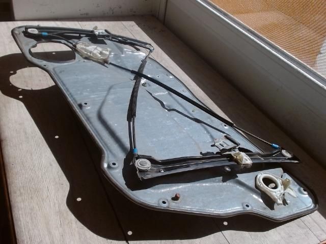 bontott SEAT IBIZA III Bal első Ablakemelő Szerkezet (Mechanikus)