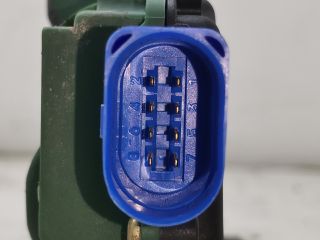 bontott SEAT IBIZA III Bal első Ajtózár