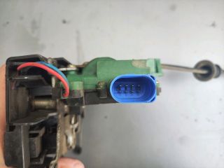 bontott SEAT IBIZA III Bal első Ajtózár