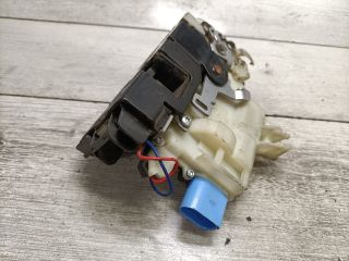 bontott SEAT IBIZA III Bal első Ajtózár