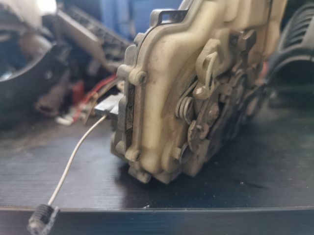 bontott SEAT IBIZA III Bal első Ajtózár