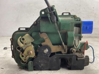 bontott SEAT IBIZA III Bal első Ajtózár