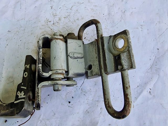 bontott SEAT IBIZA III Bal első Alsó Zsanér