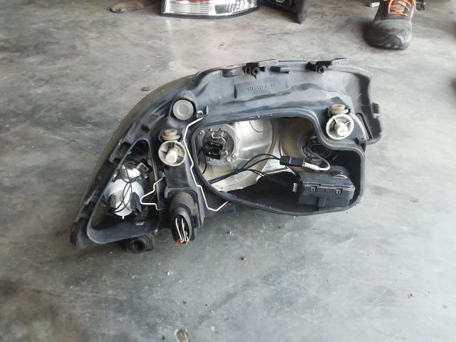 bontott SEAT IBIZA III Bal Fényszóró