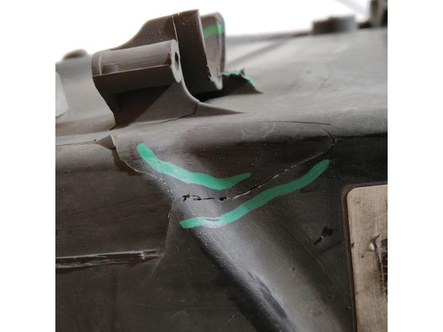 bontott SEAT IBIZA III Bal Fényszóró