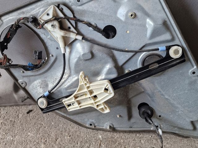 bontott SEAT IBIZA III Bal hátsó Ablakemelő Szerkezet (Mechanikus)
