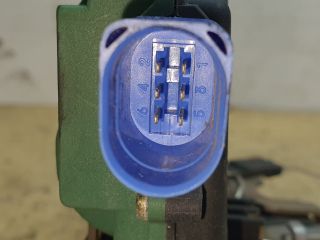 bontott SEAT IBIZA III Bal hátsó Ajtózár