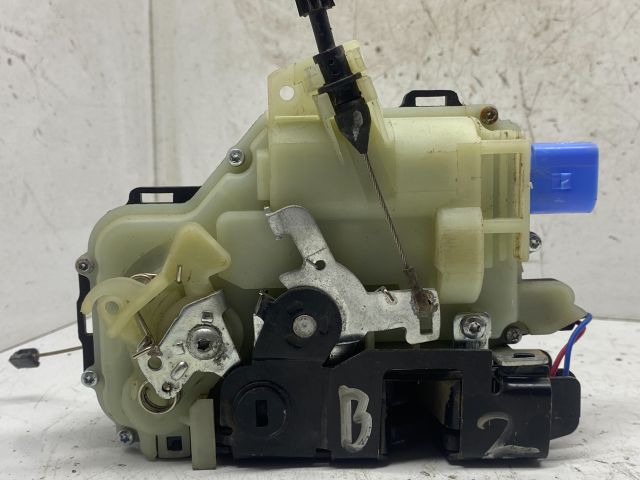 bontott SEAT IBIZA III Bal hátsó Ajtózár