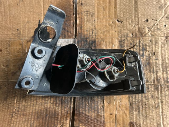 bontott SEAT IBIZA III Bal Hátsó Lámpa