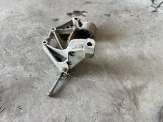 bontott SEAT IBIZA III Bal Lengőkar Tartó