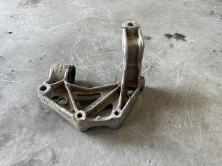 bontott SEAT IBIZA III Bal Lengőkar Tartó