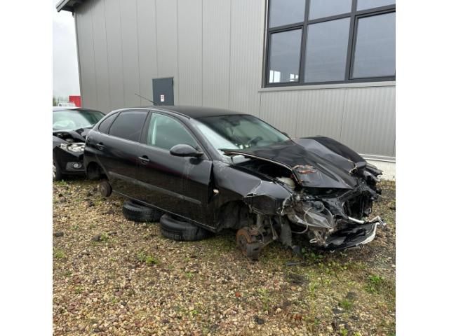 bontott SEAT IBIZA III Beltér Világítás Első