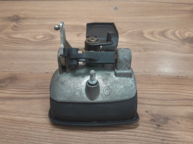 bontott SEAT IBIZA III Csomagtér Nyitó Kar / Gomb