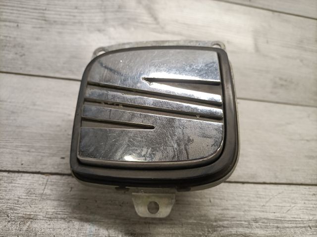 bontott SEAT IBIZA III Csomagtér Nyitó Kar / Gomb
