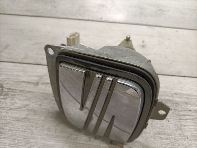 bontott SEAT IBIZA III Csomagtér Nyitó Kar / Gomb