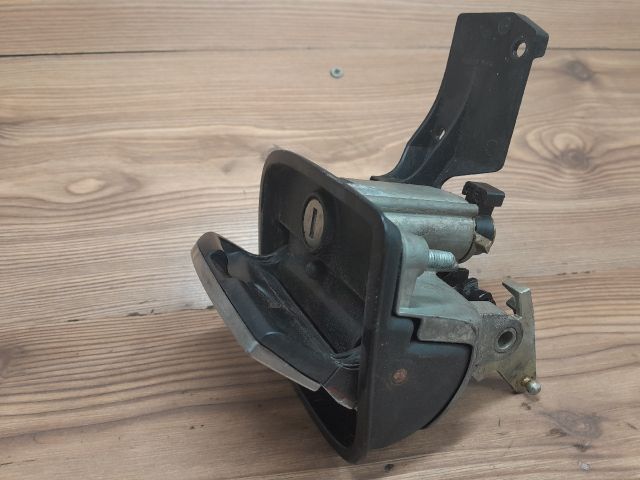 bontott SEAT IBIZA III Csomagtér Nyitó Kar / Gomb