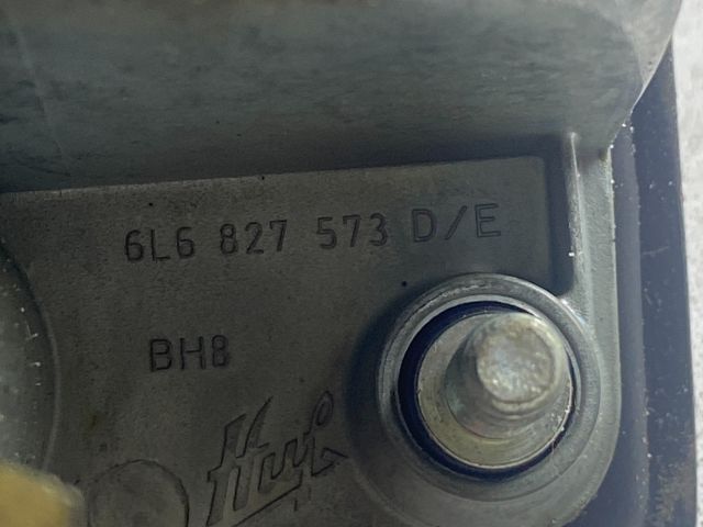 bontott SEAT IBIZA III Csomagtérajtó Kilincs