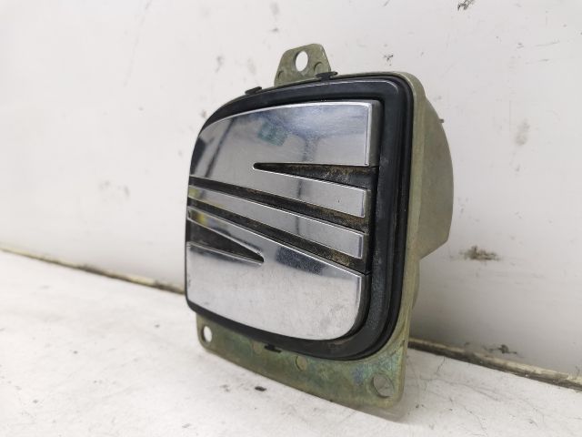 bontott SEAT IBIZA III Csomagtérajtó Kilincs